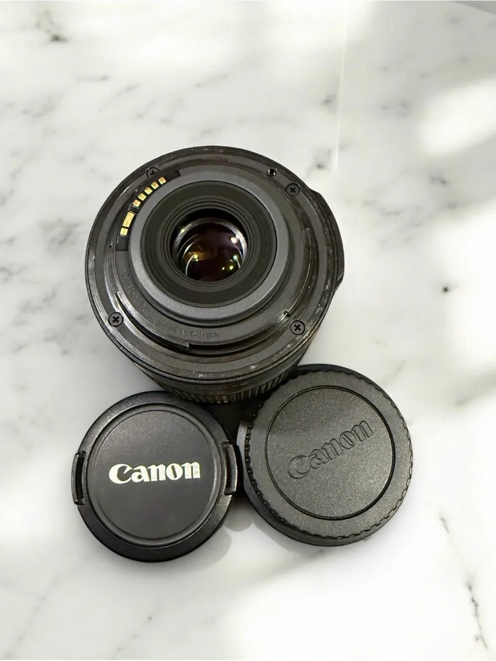 Canon EFS 18-55mm f/3.5-5.6 IS Lens for EOS Rebel/7D - Excellent Condition!